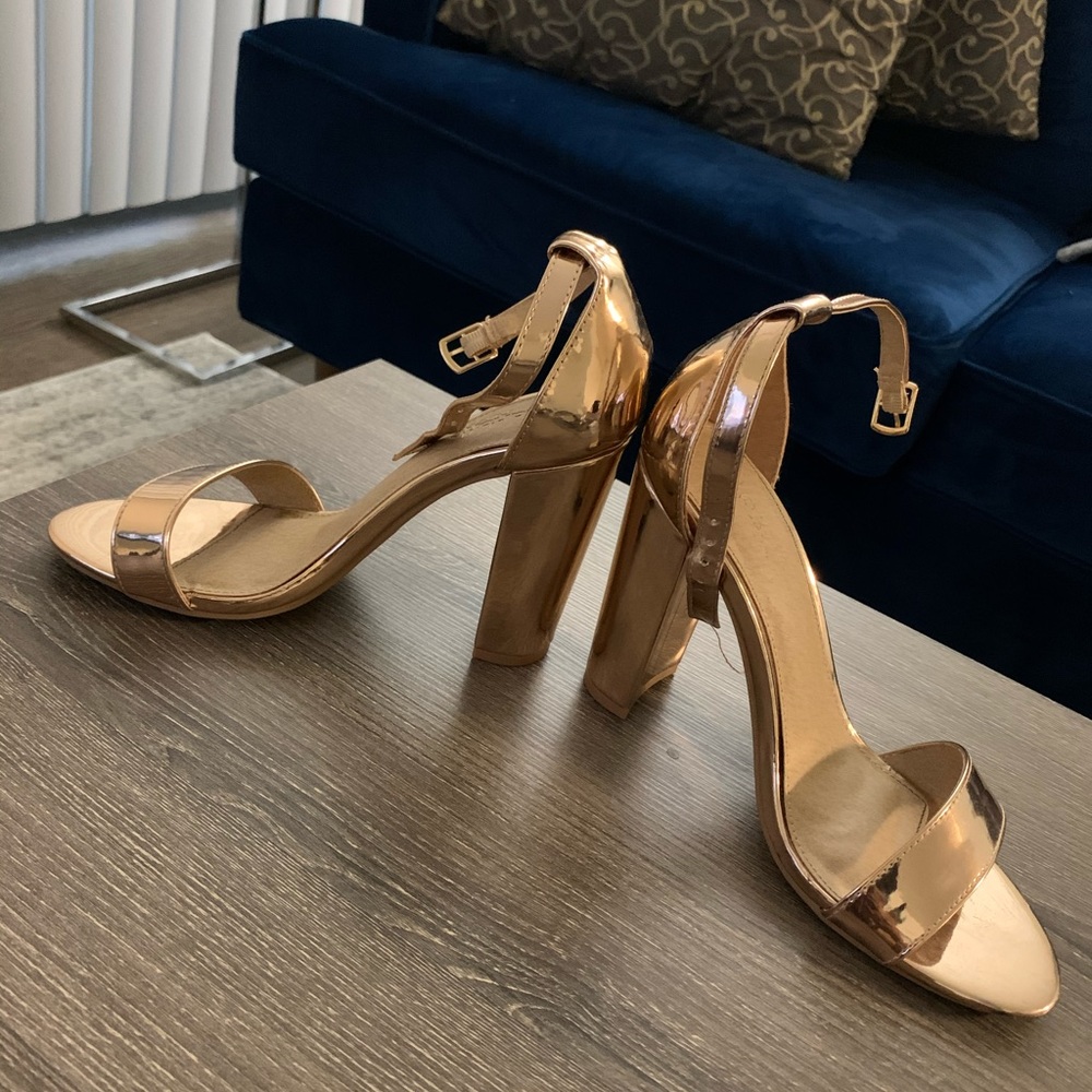 Rose gold heels EUC
